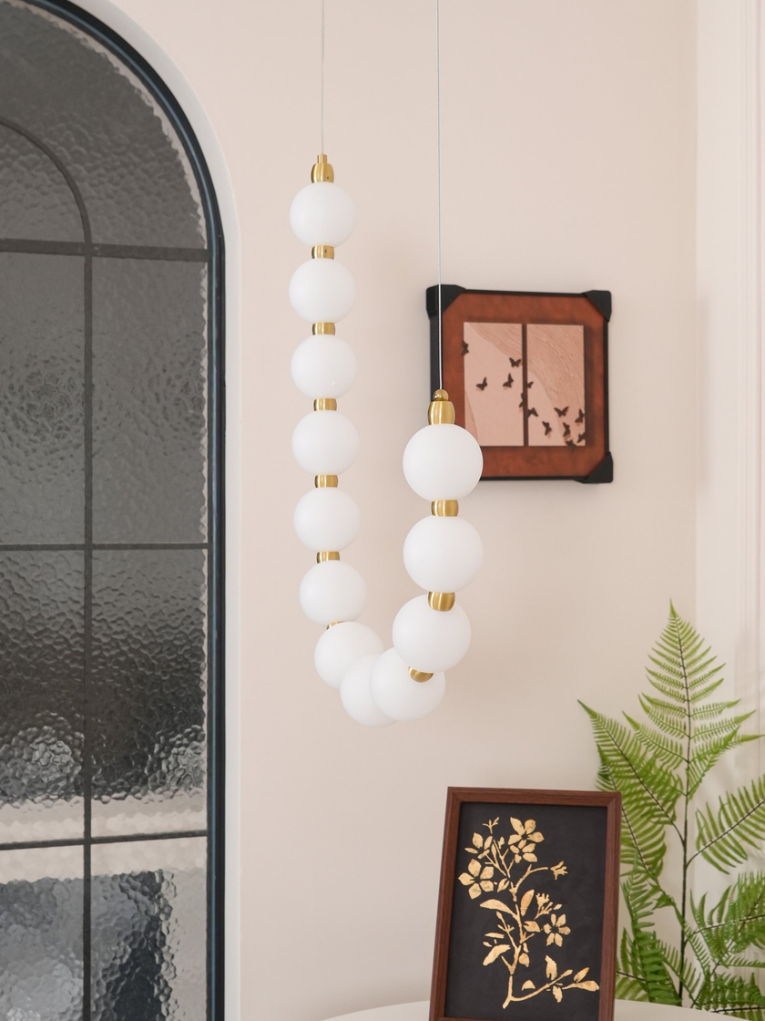 Alorbe Pearl Necklace Chandelier
