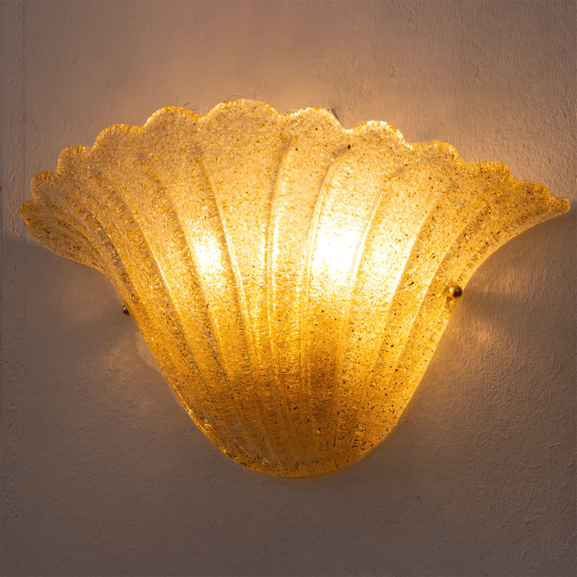 Antigo Scallop Wall Lamp