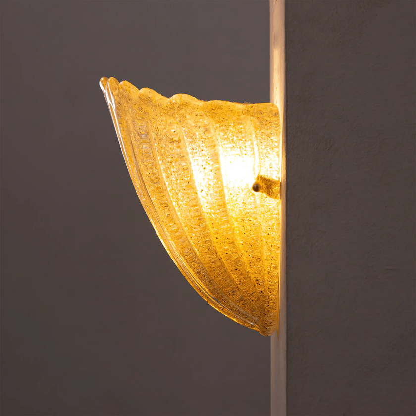 Antigo Scallop Wall Lamp