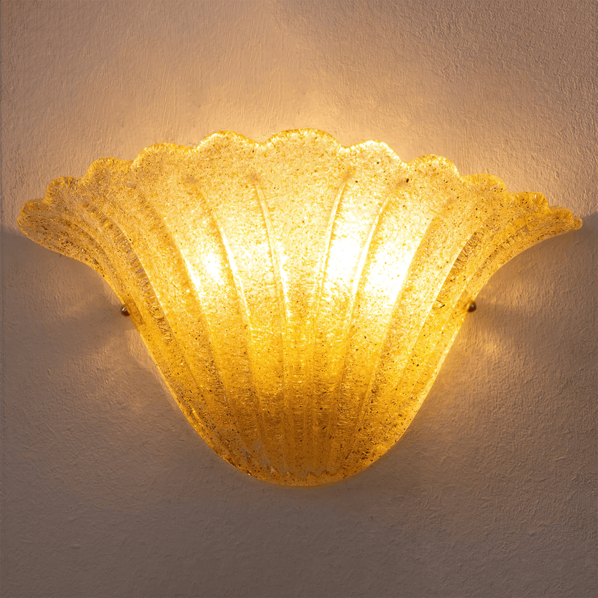 Antigo Scallop Wall Lamp
