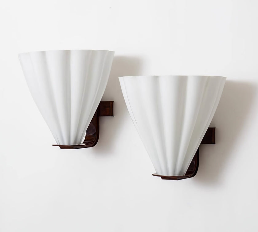 Chilton Wall Lamp