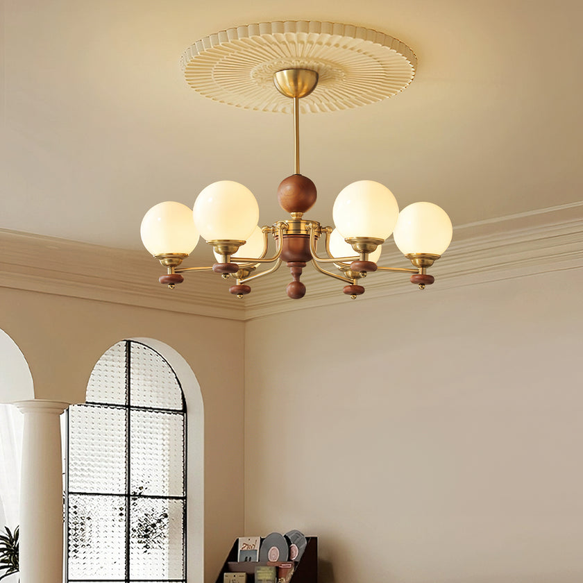 Claudia Chandelier