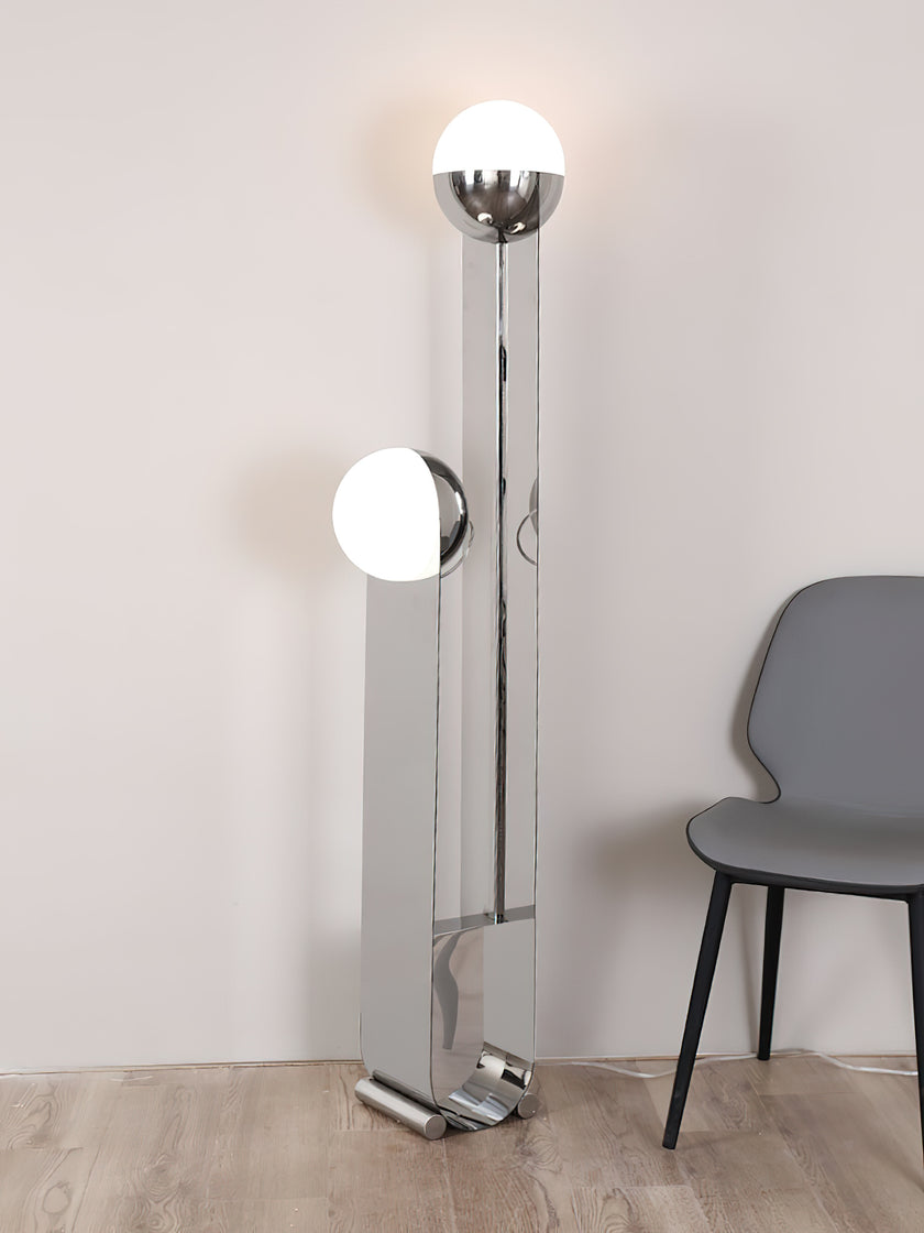 مصباح أرضي ذو كرة مزدوجة