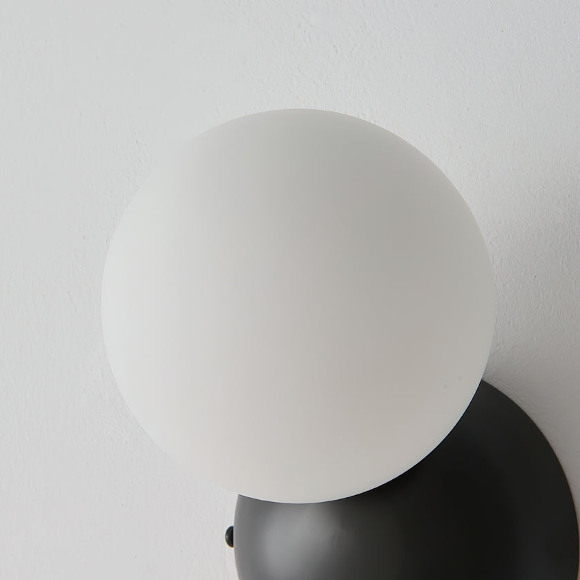 Duris Wall Lamp