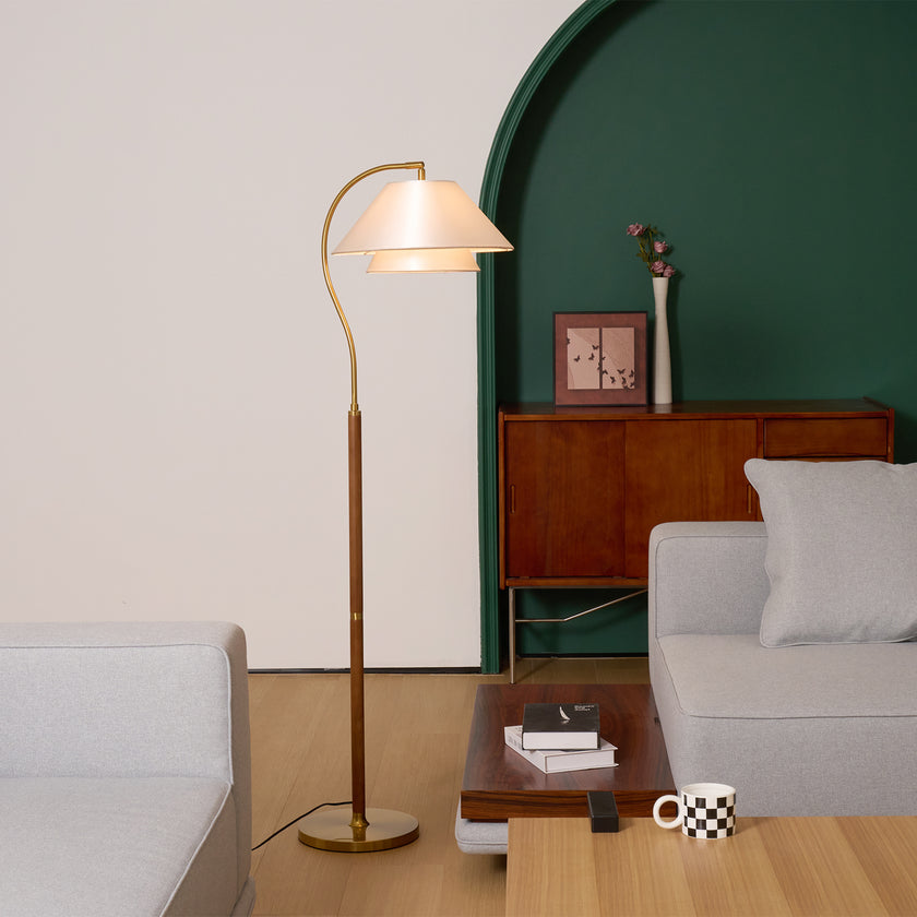 Hands Garner Floor Lamp