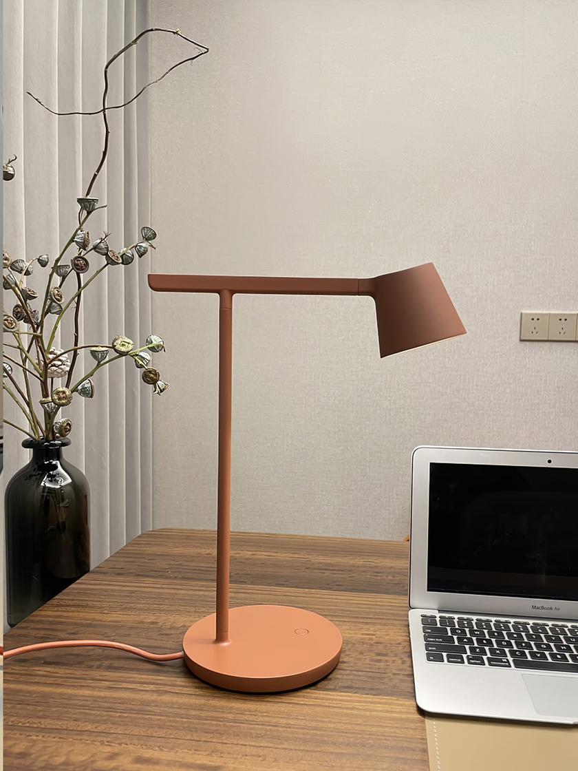 Kepler Table Lamp