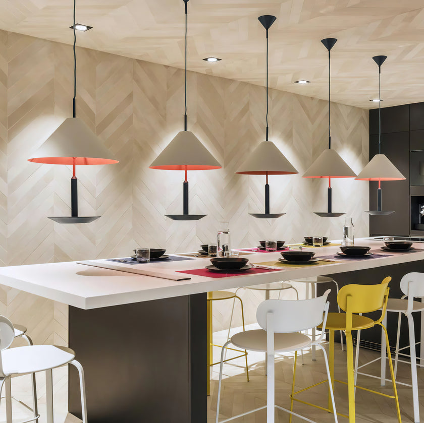 معكرون الحديد المطاوع قلادة مصباح