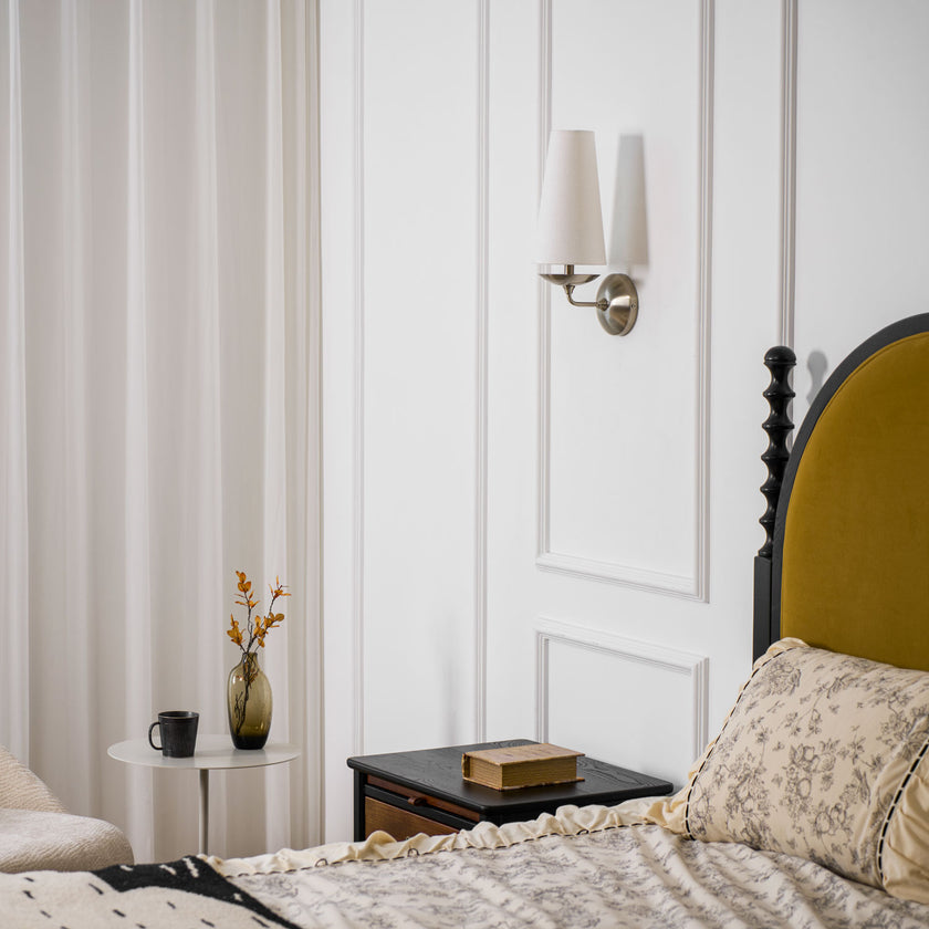 Merri Wall Lamp