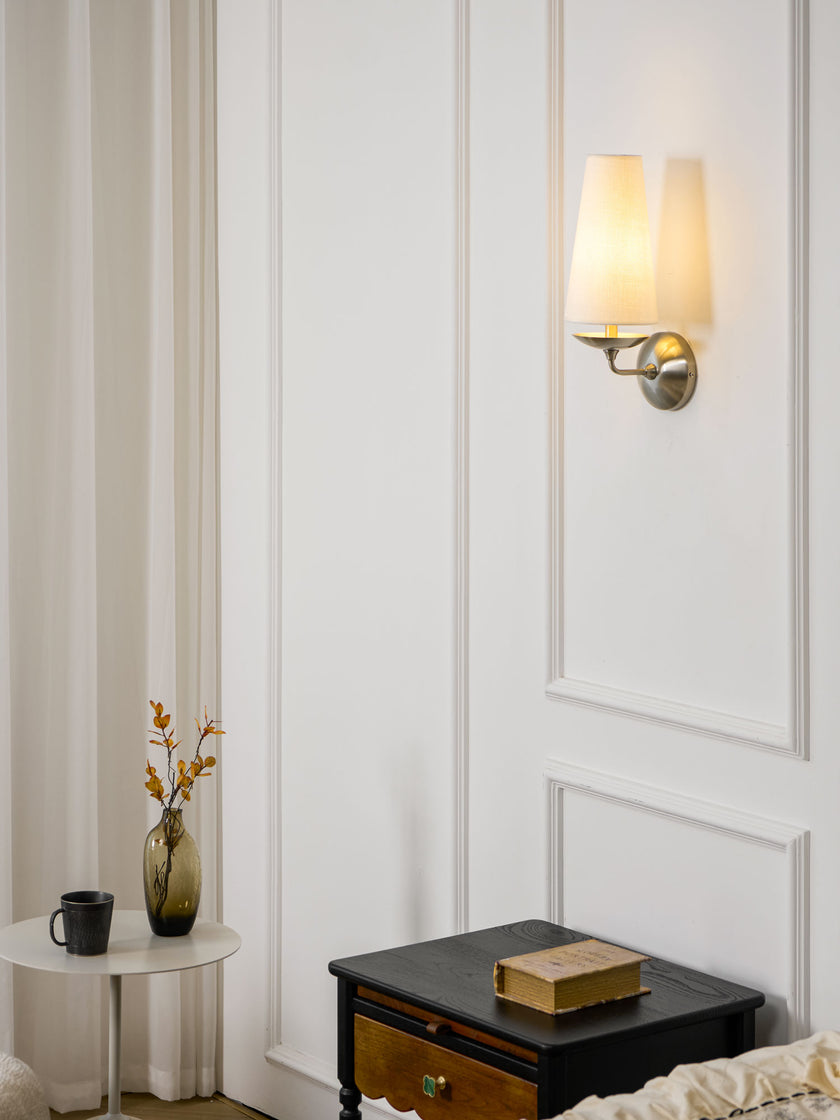 Merri Wall Lamp