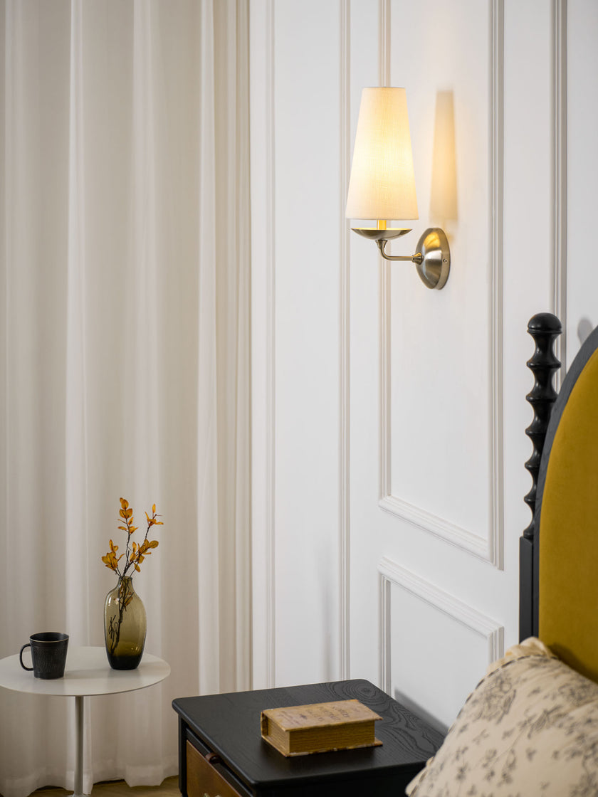 Merri Wall Lamp