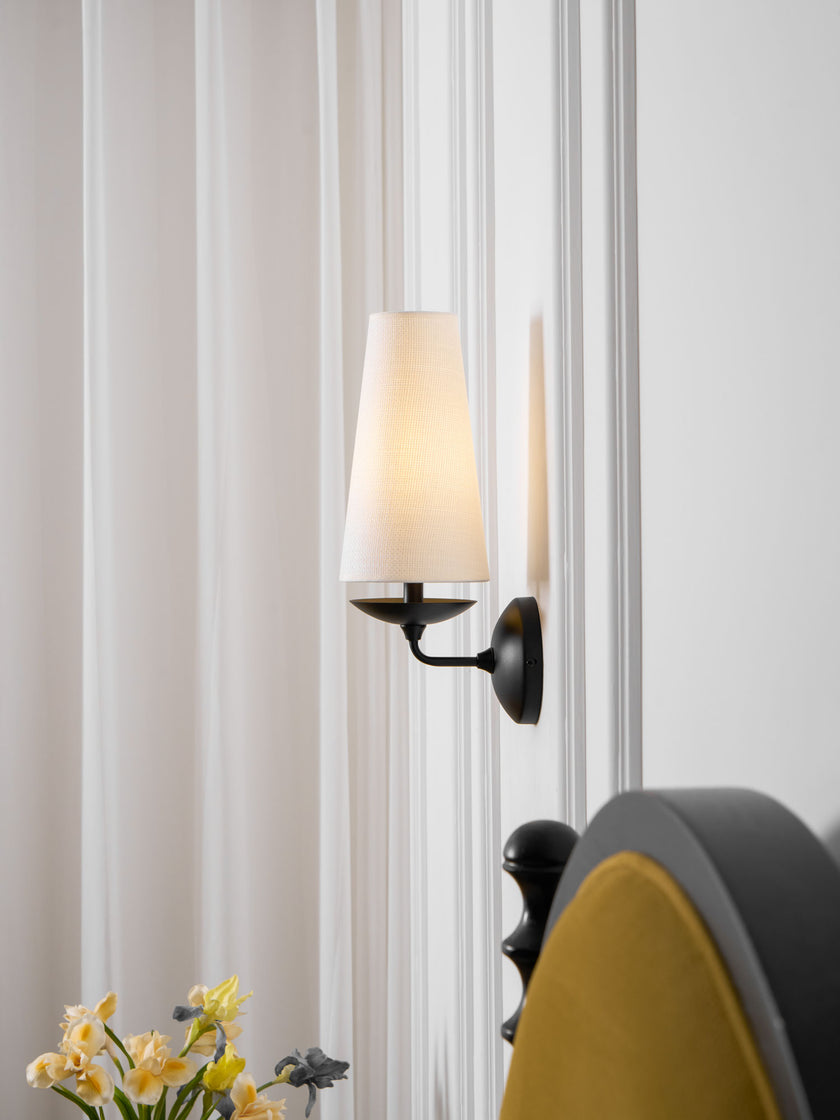 Merri Wall Lamp