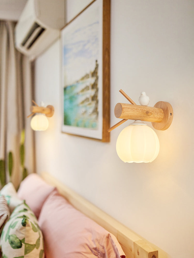 Nordic Solid Wood Bird Wall Lamp