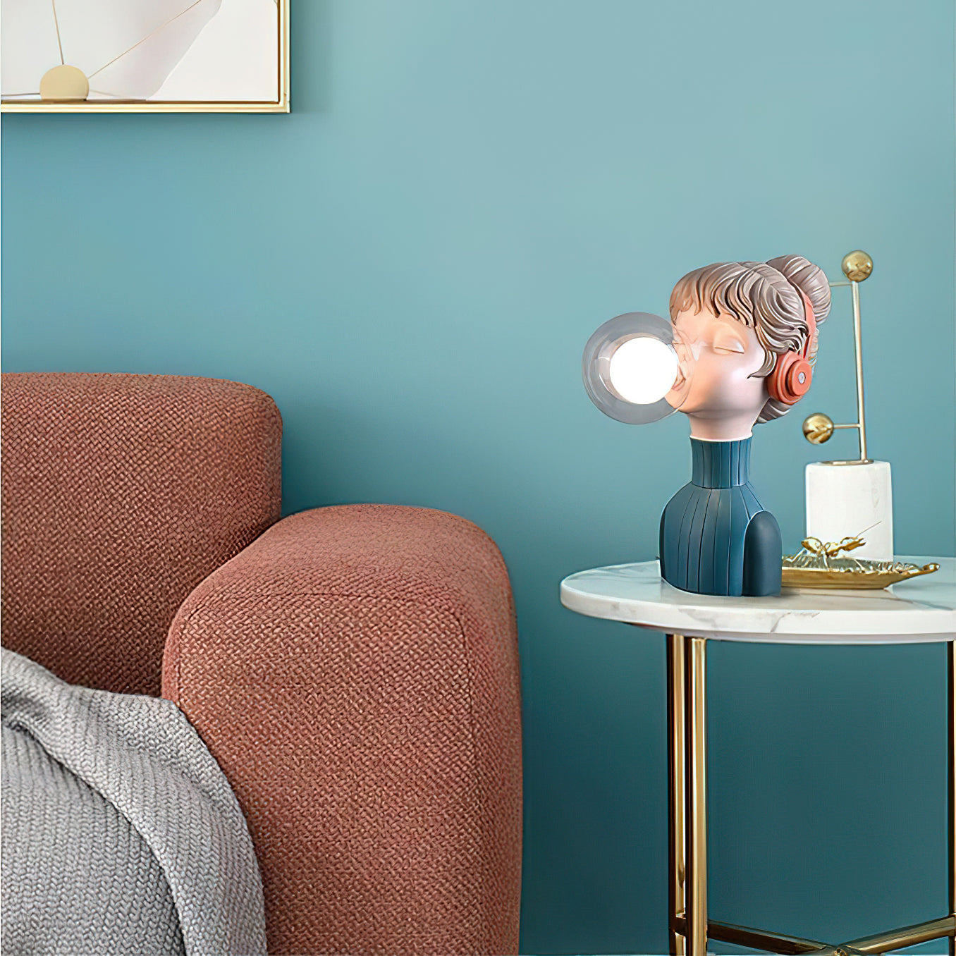 Resin Series-Headphone Girl Desk Lamp