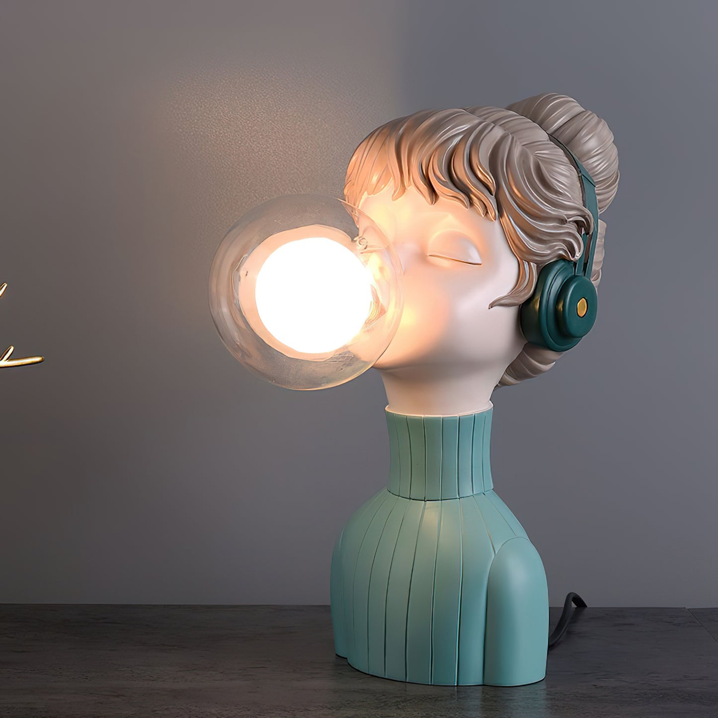 Resin Series-Headphone Girl Desk Lamp