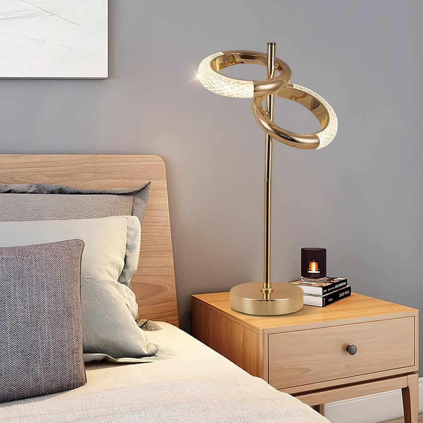 Shiny Earrings Table Lamp