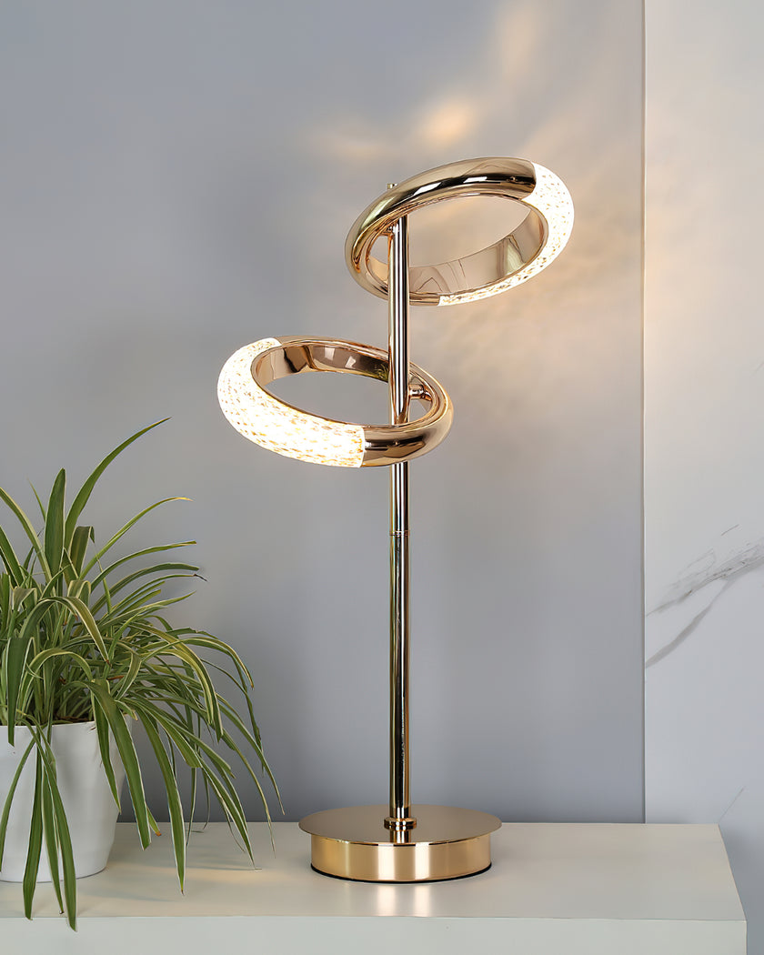 Shiny Earrings Table Lamp