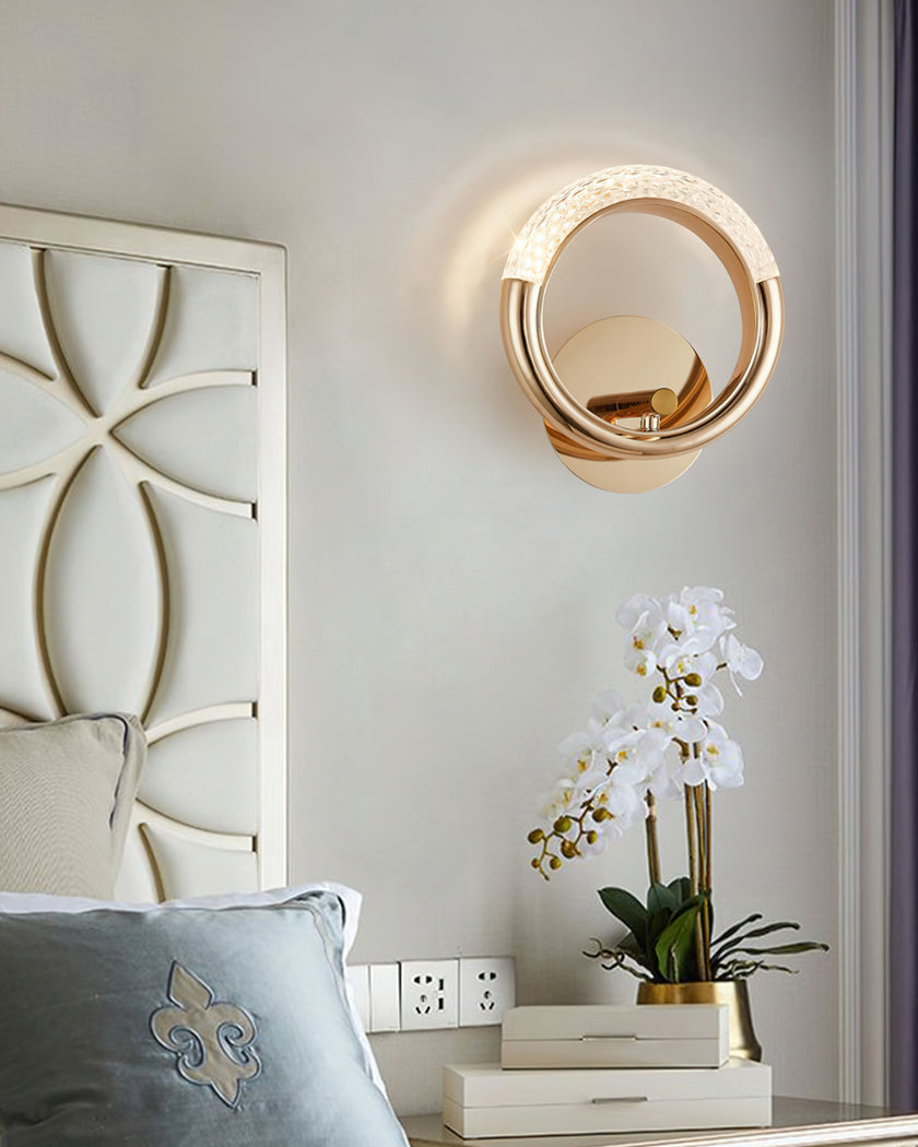 Shiny Earrings Wall Lamp
