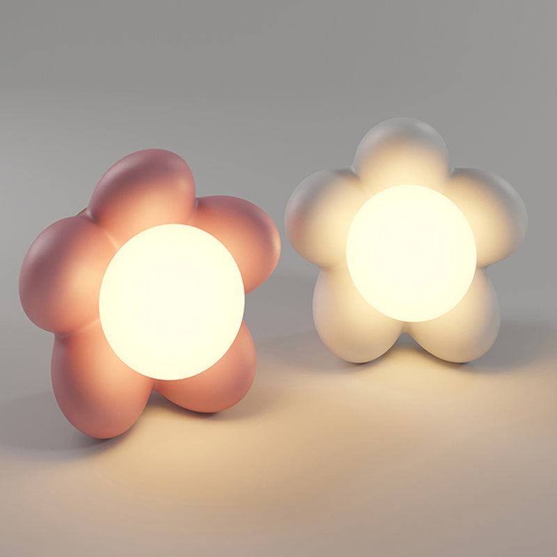Warm Flower Resin Wall Lamp