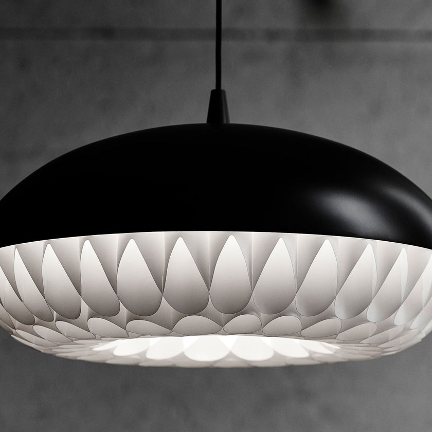 ايون صاروخ قلادة الخفيفة