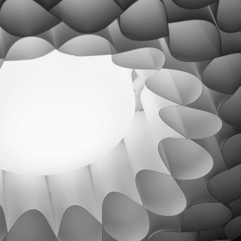 ايون صاروخ قلادة الخفيفة