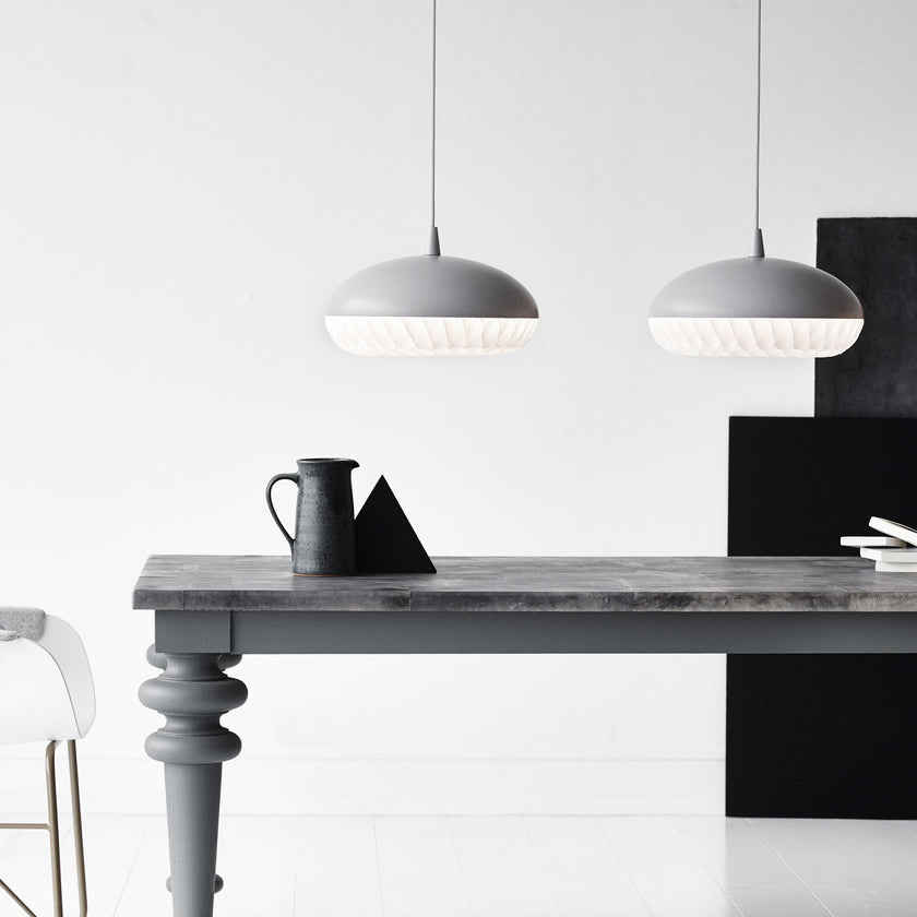 ايون صاروخ قلادة الخفيفة