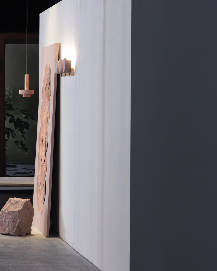 مصباح حائط أمبرا