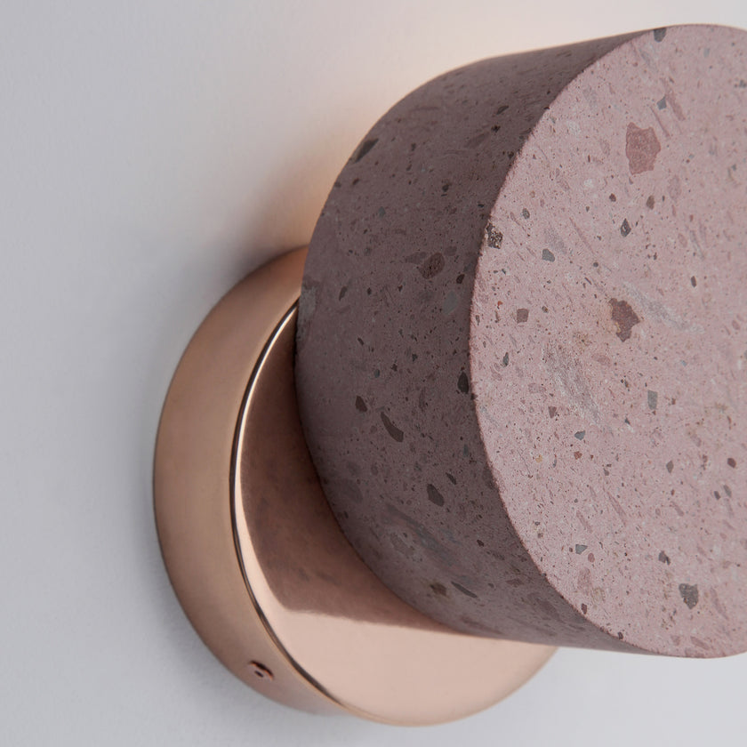 مصباح حائط أمبرا