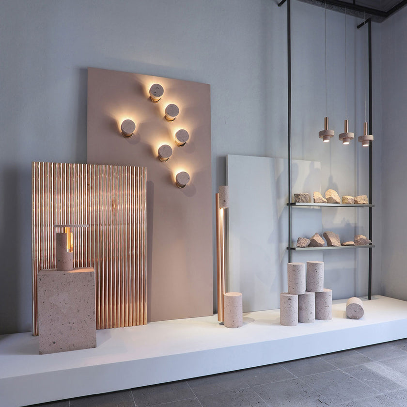 مصباح حائط أمبرا