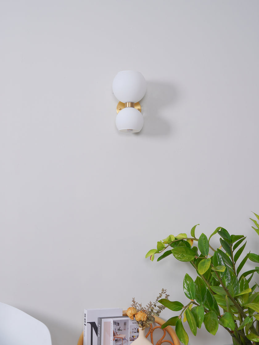 Bettys Wall Lamp