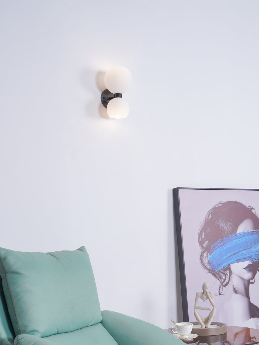 Bettys Wall Lamp