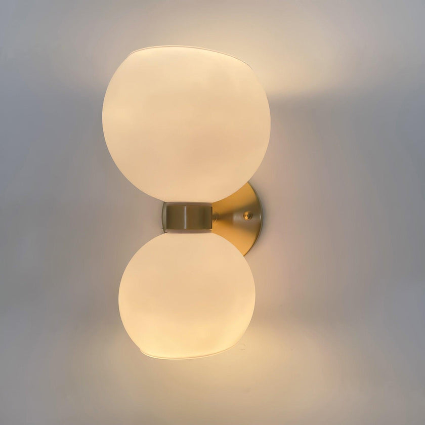 Bettys Wall Lamp