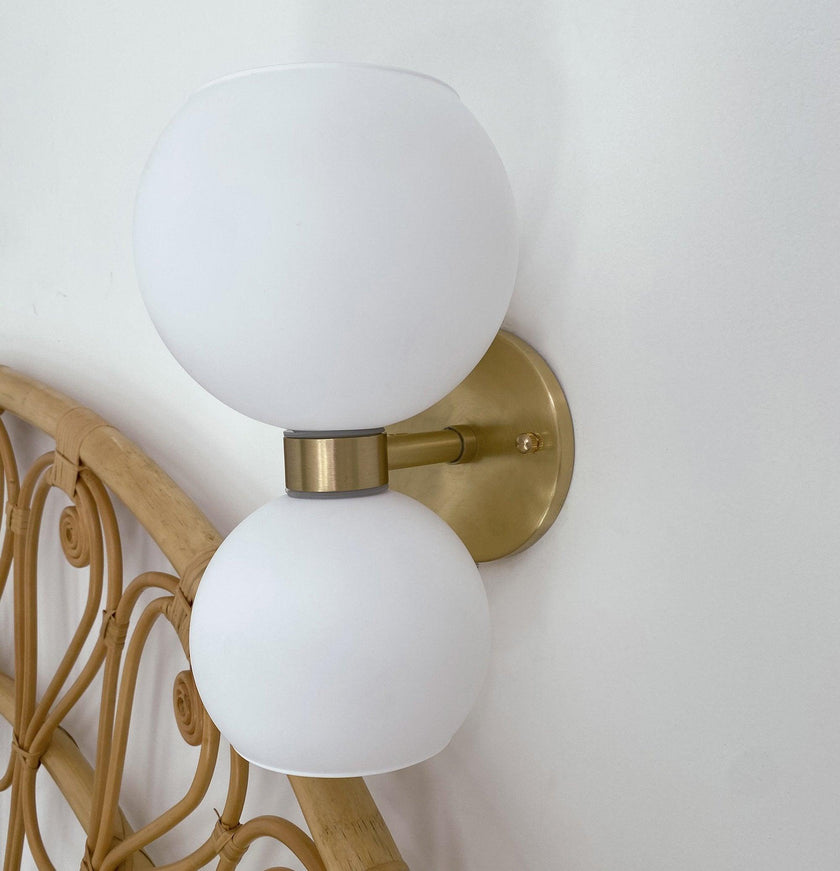Bettys Wall Lamp