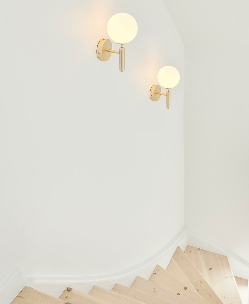 Miira Wall Lamp