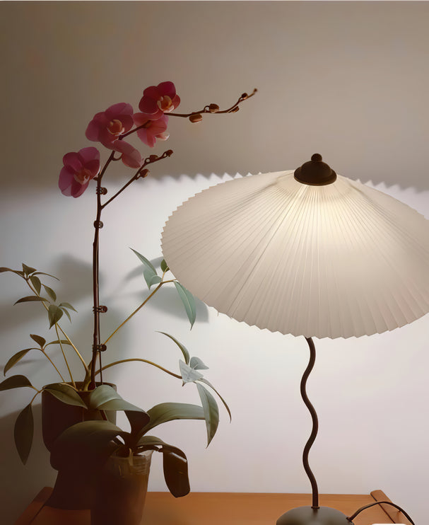 Pleated Hat Table Lamp