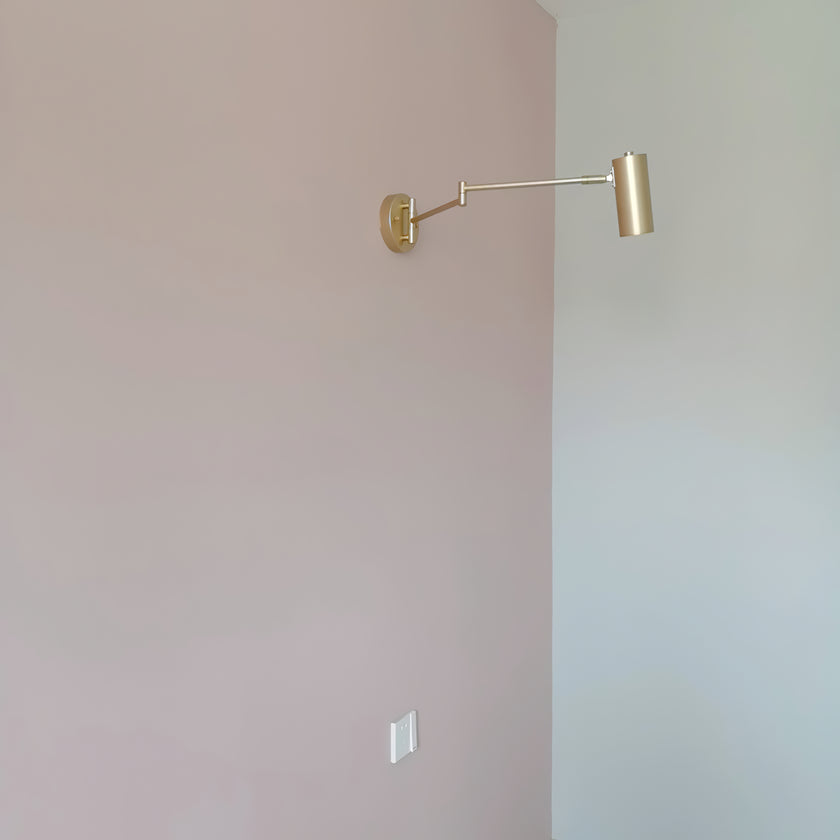 Applique murale à bras oscillant