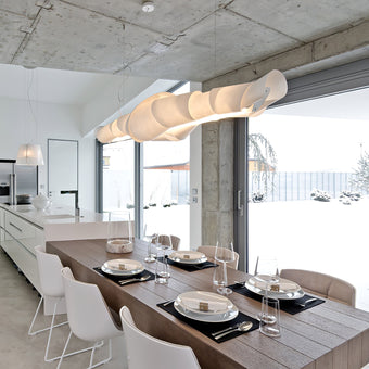 Sparkling Christmas: Recommended Restaurant Chandeliers for the Holiday Season