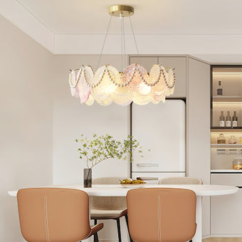 French elegance: your guide to the exquisite glass chandeliers from Mooijane!