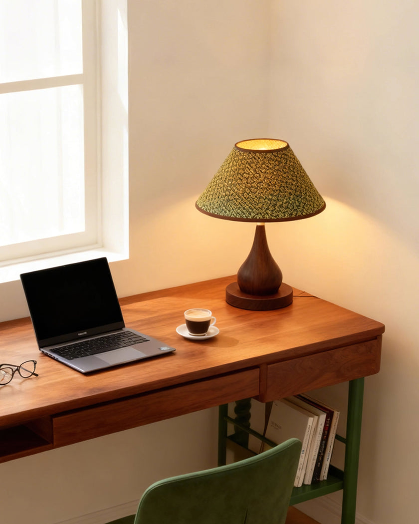 Aikoz Table Lamp