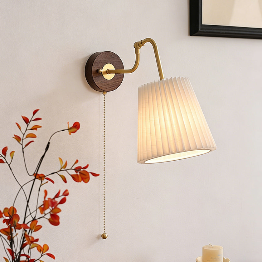 Aine Wall Lamp