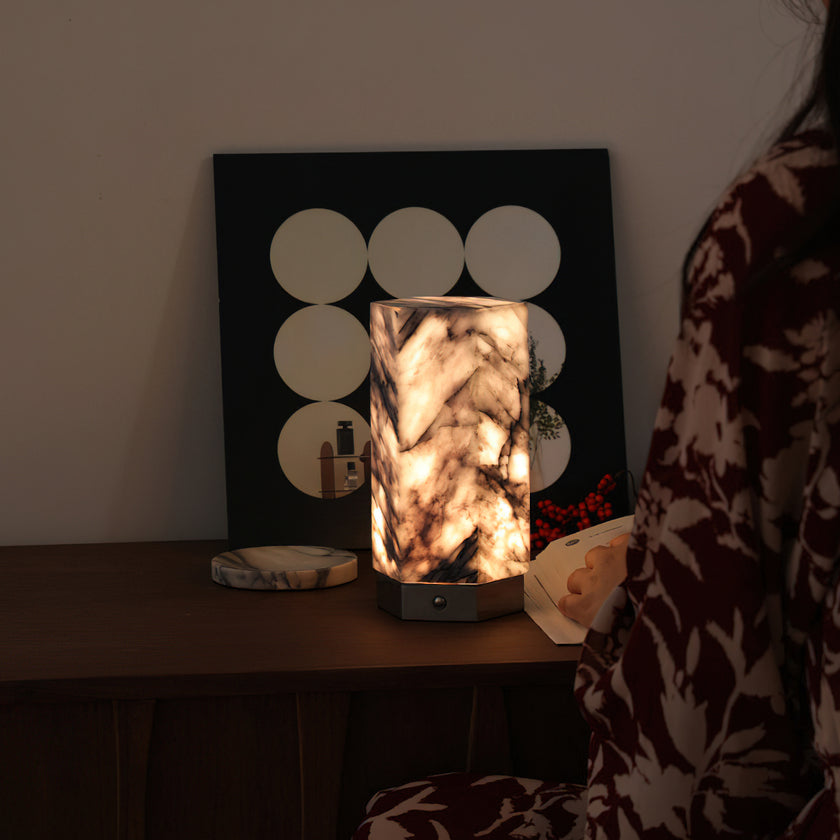 Amania Table Lamp
