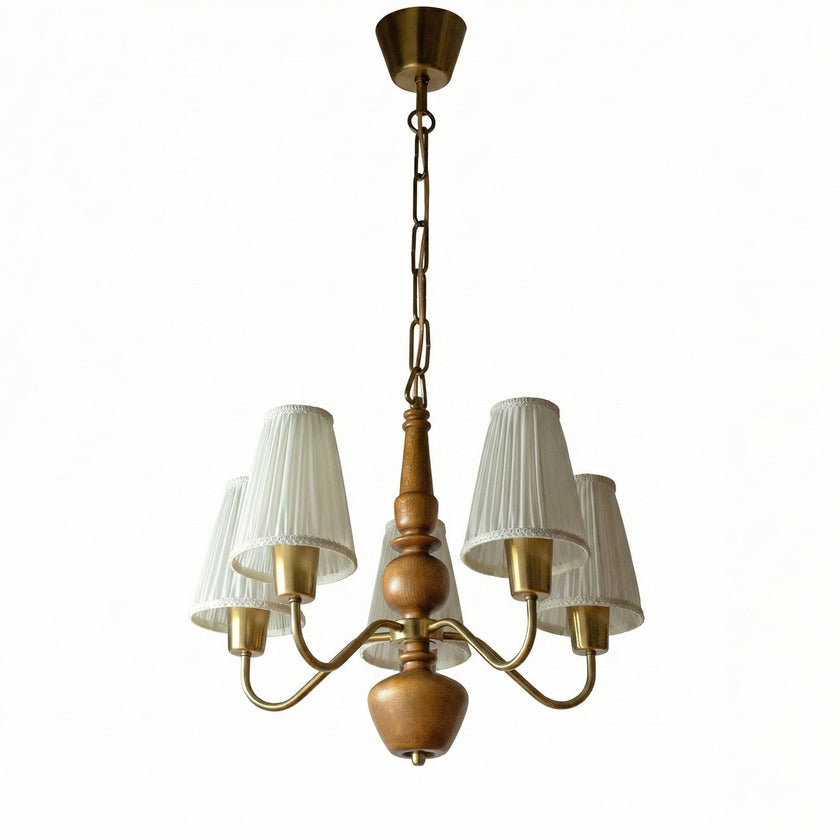 Amina Chandelier