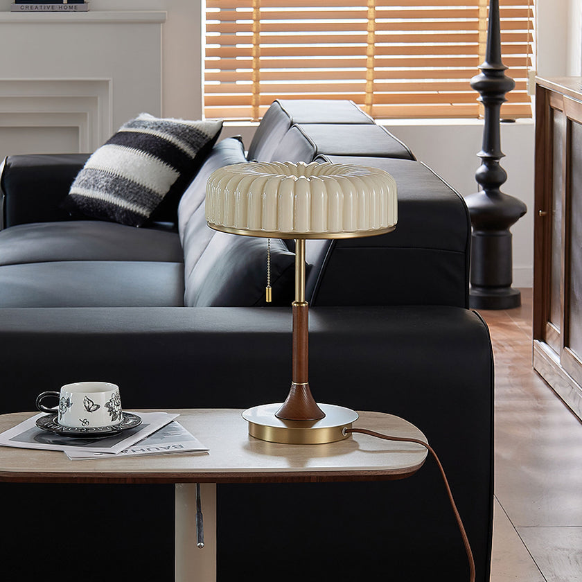 Apuila Table Lamp