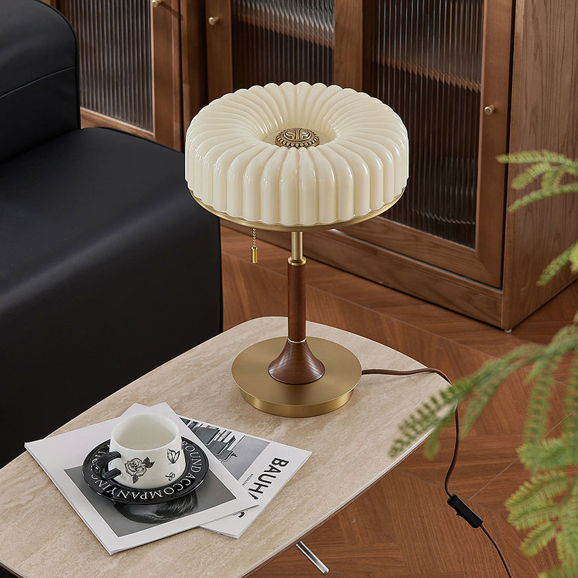 Apuila Table Lamp