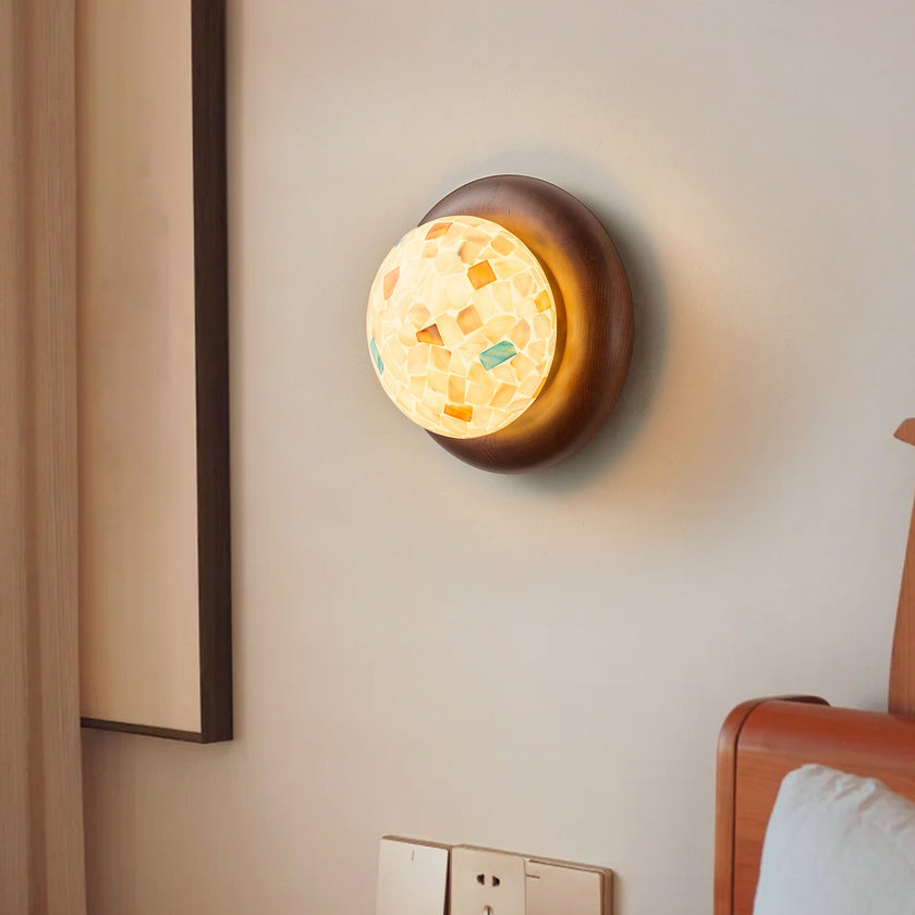 Auremora Wall Lamp