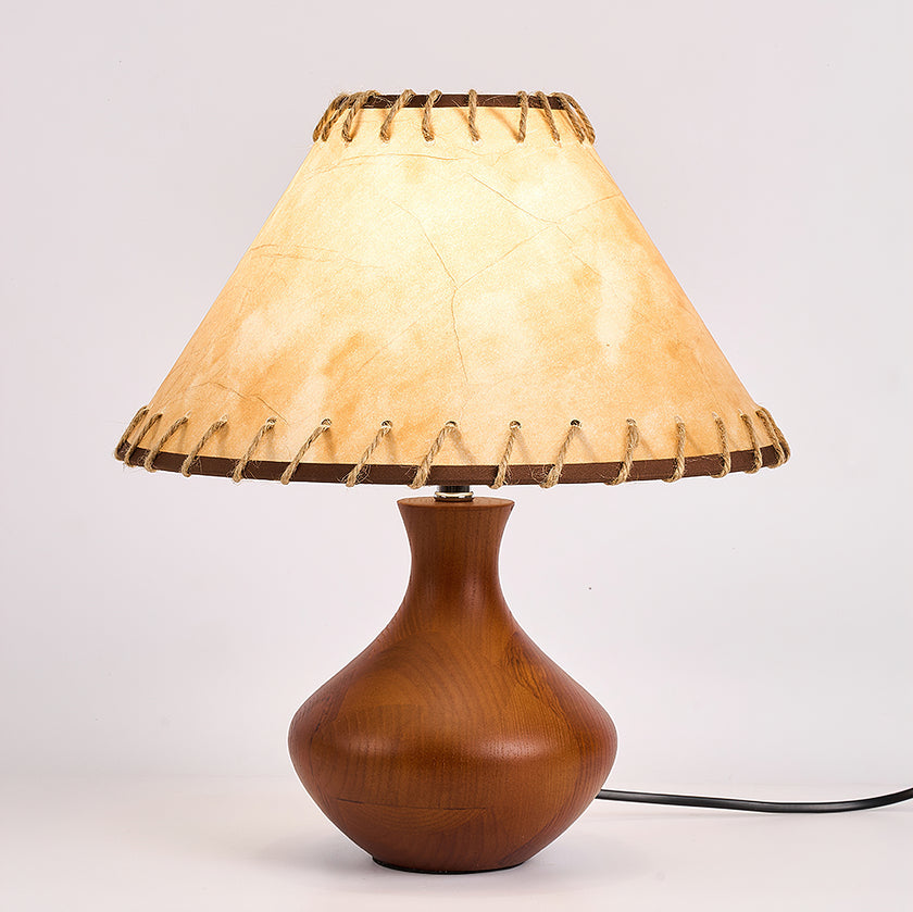Basica Table Lamp