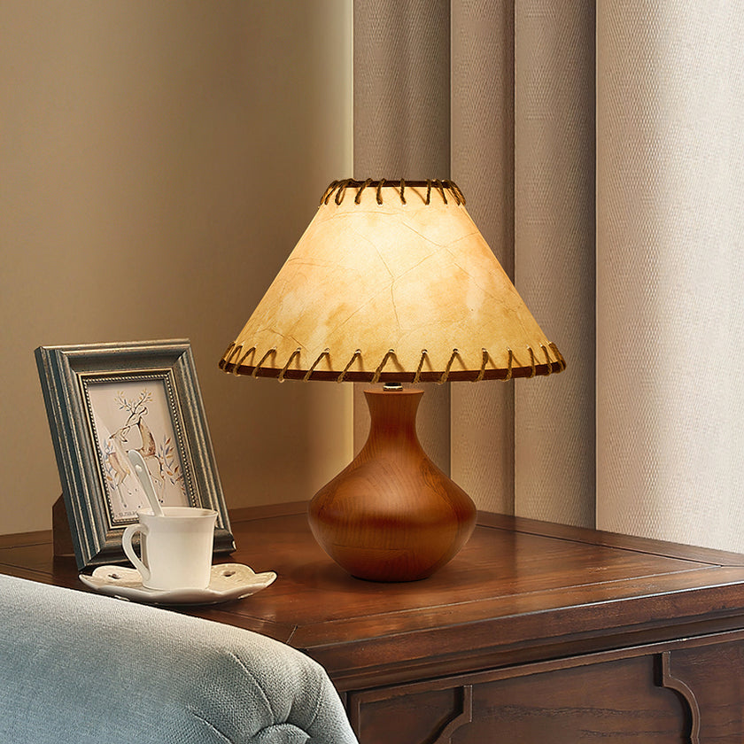 Basica Table Lamp