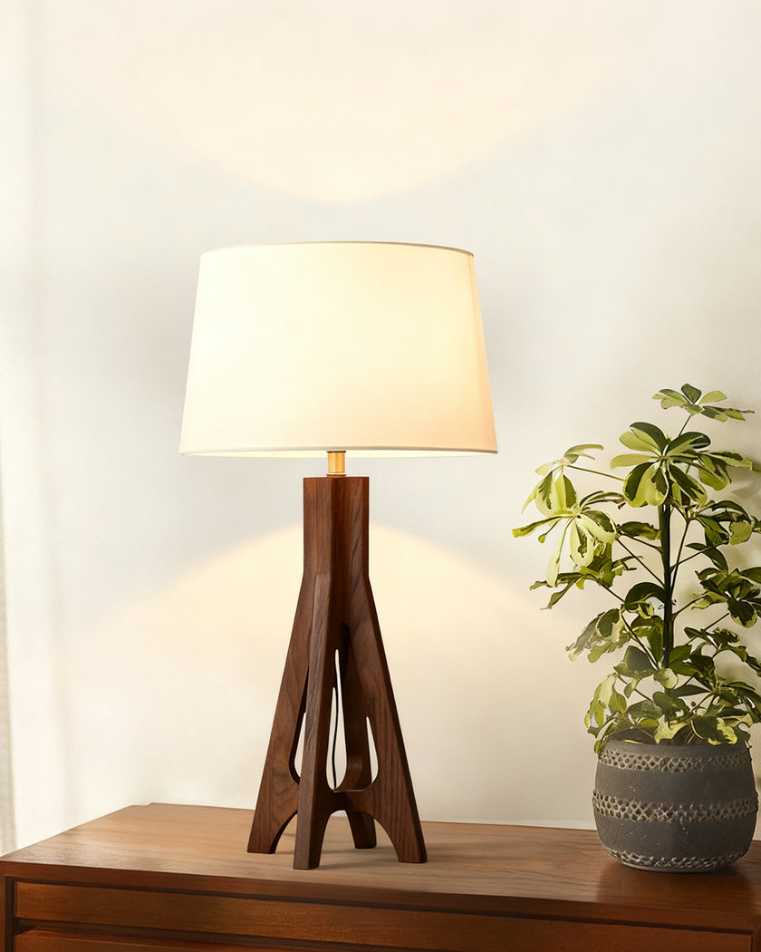 Beckler Table Lamp