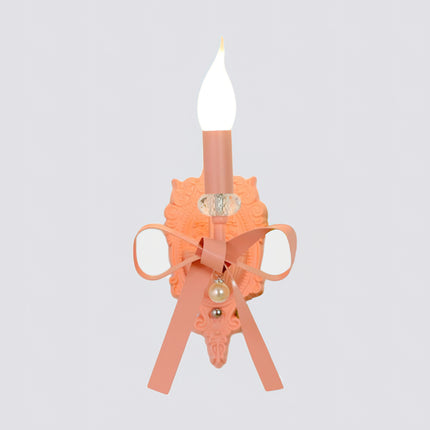 Kerzenständer-Wandlampe mit Fliege