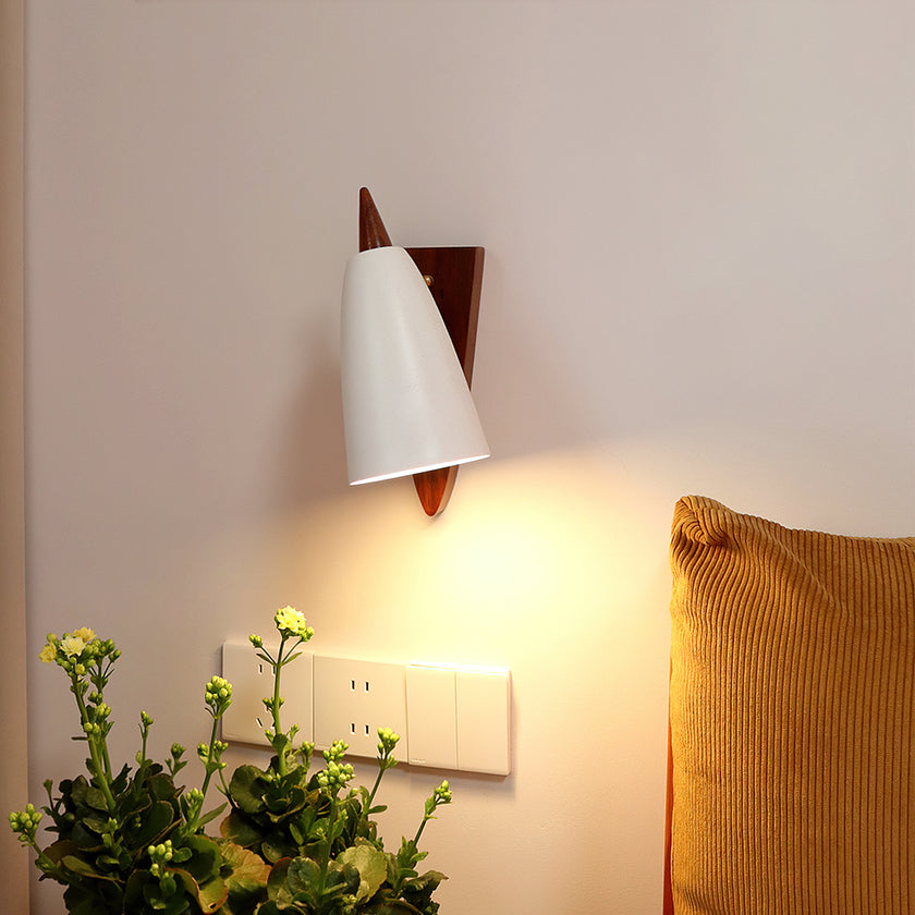 Butera Wall Lamp