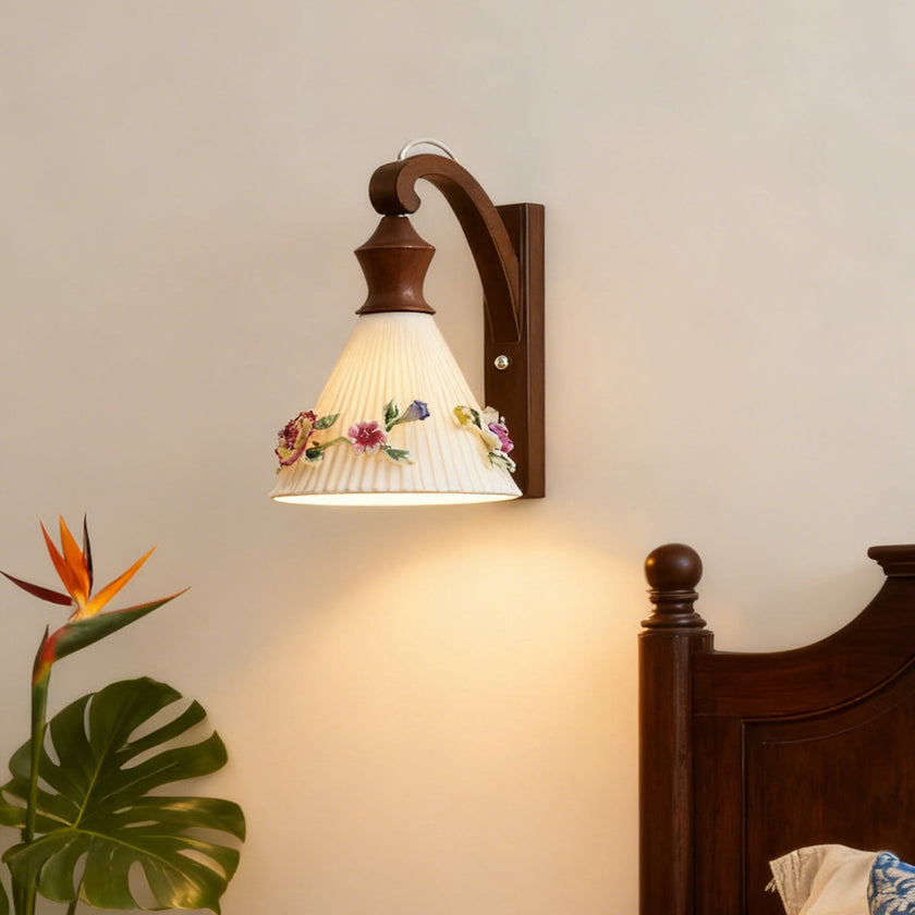 Celiora Wall Lamp